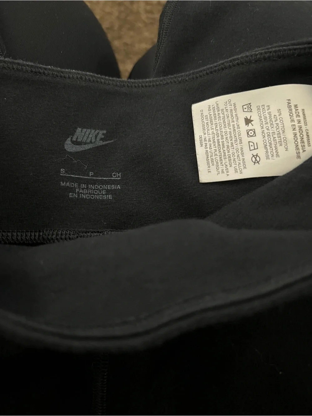 Nike Girls high-waisted Flared Leggings Small - NWOT